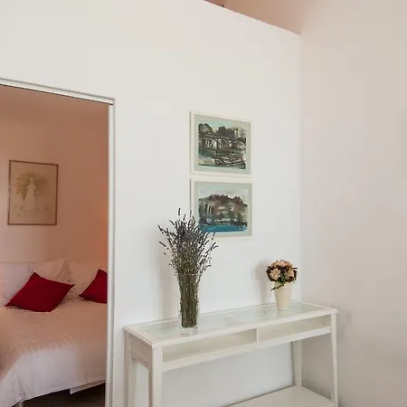 Daniel Apartment *